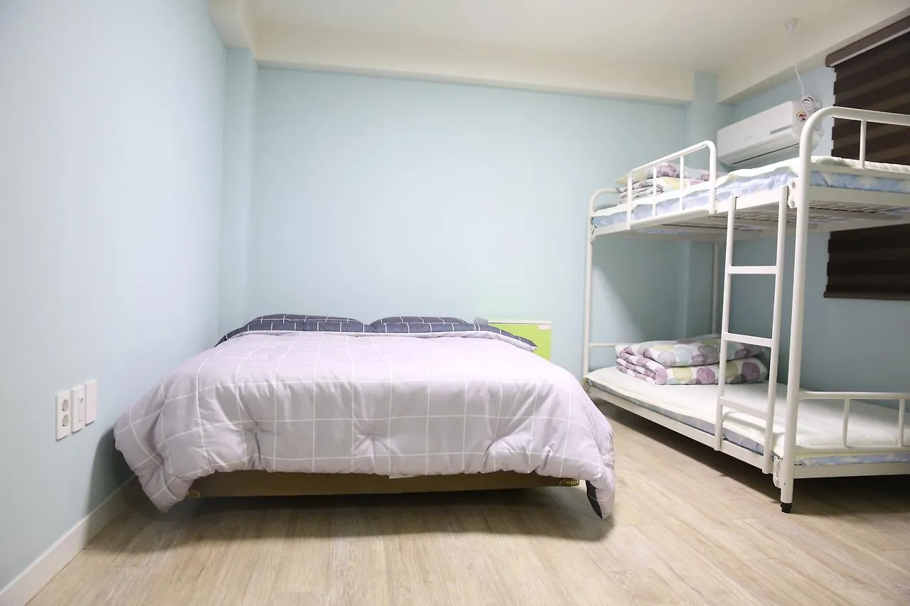 Kingkong Guesthouse Busan South Korea