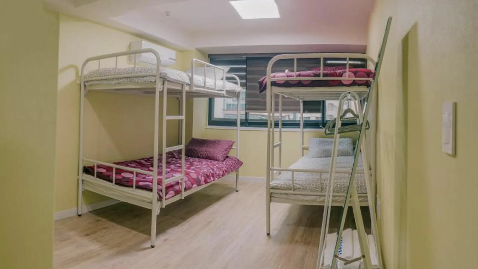 Kingkong Guesthouse Busan 2*,